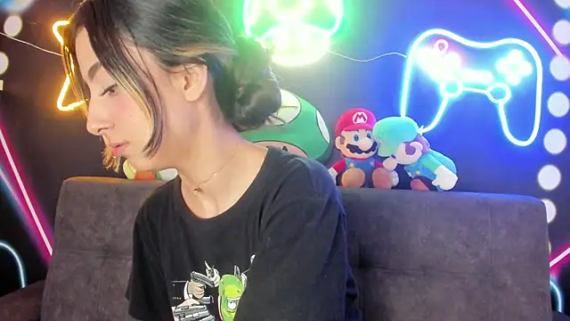 ParisFox  online show from January 14, 11:37 pm