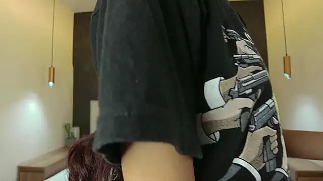 ParisFox  online show from February 12, 7:35 pm