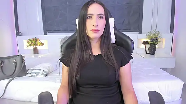 Snapshot of SaraGomez1 chatting on September 29, 2:00 pm SaraGomez1 online show from September 29, 2:00 pm