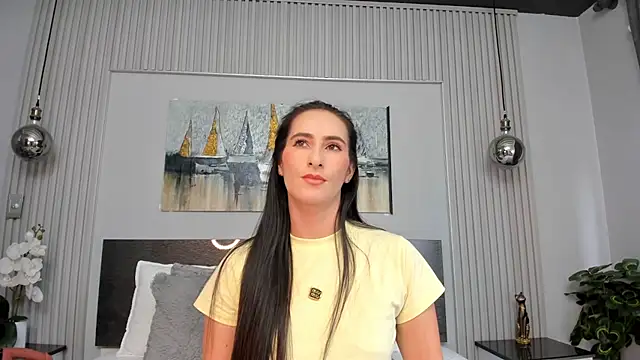 Snapshot of SaraGomez1 chatting on June 3, 2:33 pm SaraGomez1 online show from June 3, 2:33 pm
