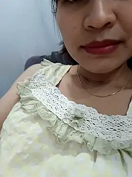 Snapshot of AssAsiancute chatting on December 7, 1:07 pm AssAsiancute online show from December 7, 1:07 pm