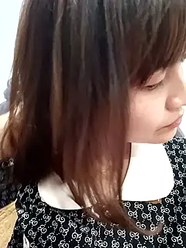 Snapshot of AssAsiancute chatting on December 11, 2:11 pm AssAsiancute online show from December 11, 2:11 pm
