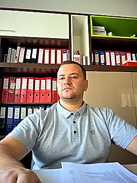 Snapshot of KarlosCarutox chatting on September 18, 1:35 pm KarlosCarutox online show from September 18, 1:35 pm