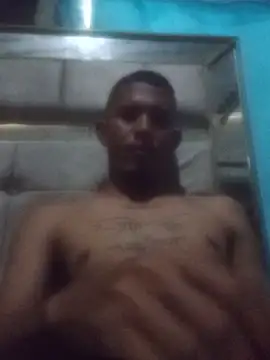 Snapshot of alex_10997 chatting on June 17, 1:34 pm alex 10997 online show from June 17, 1:34 pm