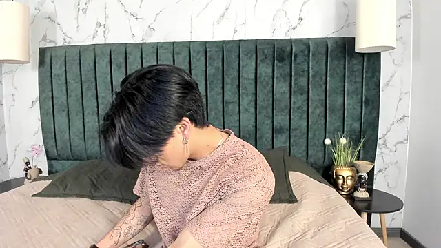 Andy Joy  online show from April 30, 11:16 am