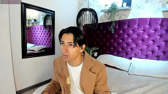 Snapshot of Andy_Joy_ chatting on May 14, 11:06 am Andy Joy online show from May 14, 11:06 am