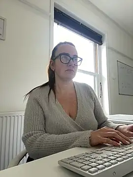 Snapshot of Miss_Stassi chatting on March 5, 10:00 am Miss Stassi online show from March 5, 10:00 am