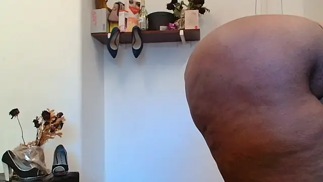 xTALLSEXYBUMx online show from September 17, 6:04 am