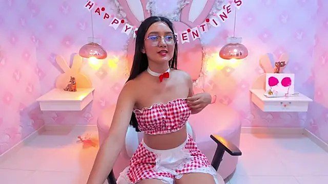 Snapshot of Saraa_Skinny chatting on February 22, 2:52 pm Saraa Skinny online show from February 22, 2:52 pm