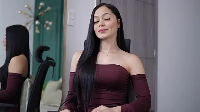 Snapshot of rubyhill_2711 chatting on September 10, 11:05 pm rubyhill 2711 online show from September 10, 11:05 pm