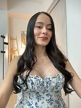 Snapshot of rubyhill_2711 chatting on December 18, 12:06 am rubyhill 2711 online show from December 18, 12:06 am