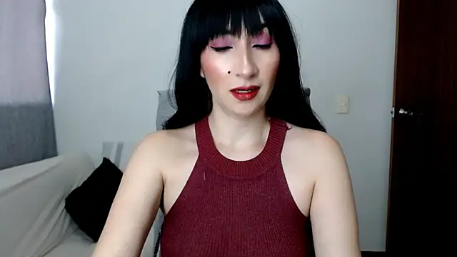 Snapshot of Laura-pervert chatting on May 31, 7:04 pm Laura-pervert online show from May 31, 7:04 pm