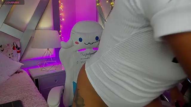 Amber villalobos  online show from January 11, 3:44 am