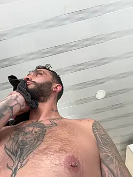 Snapshot of openmind_boy chatting on February 6, 7:17 pm openmind boy online show from February 6, 7:17 pm