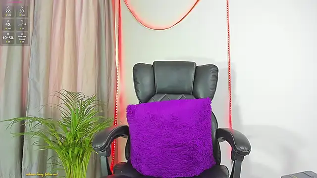 kalivan voinesscu online show from October 26, 10:04 pm