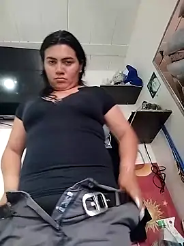 naughty-sharlot online show from December 17, 9:43 pm