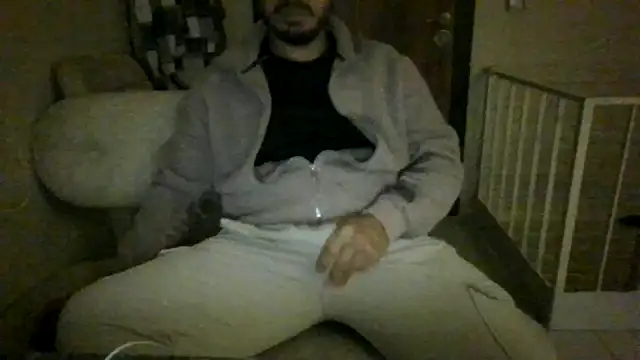 Snapshot of DateMike94 chatting on October 15, 9:04 pm DateMike94 online show from October 15, 9:04 pm