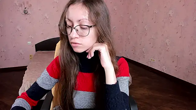 Snapshot of Pantyhose_Mila chatting on February 7, 7:27 pm Pantyhose Mila online show from February 7, 7:27 pm