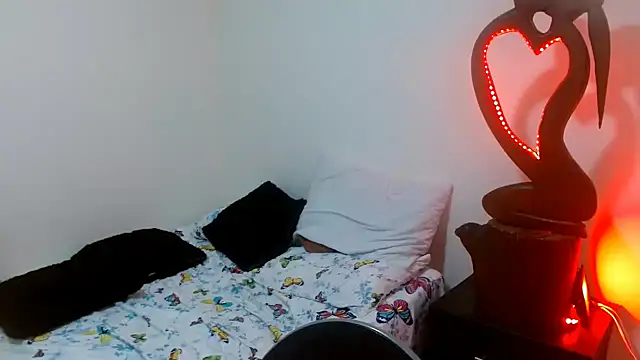 naihroby online show from December 10, 2:27 am