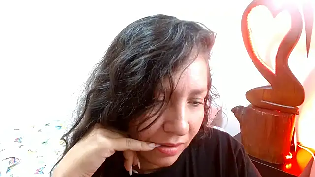 naihroby online show from December 22, 11:31 pm