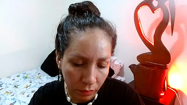 naihroby online show from December 23, 2:35 am