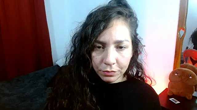 Snapshot of naihroby chatting on March 7, 7:19 am naihroby online show from March 7, 7:19 am