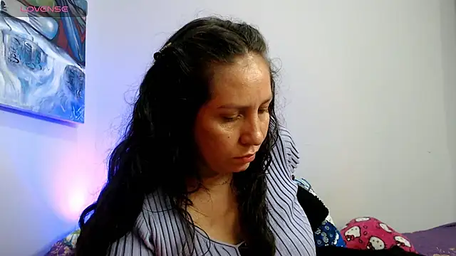 Snapshot of naihroby chatting on October 30, 3:52 am naihroby online show from October 30, 3:52 am