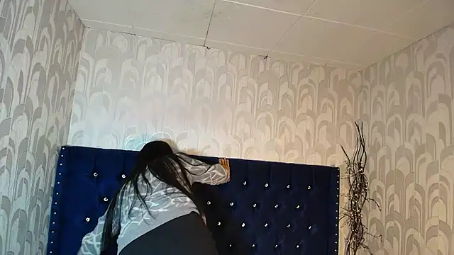 CarolineBrunx online show from January 13, 4:07 am