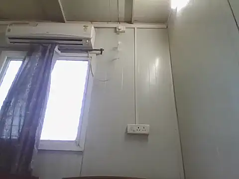 Ishan003 online show from February 22, 9:56 am