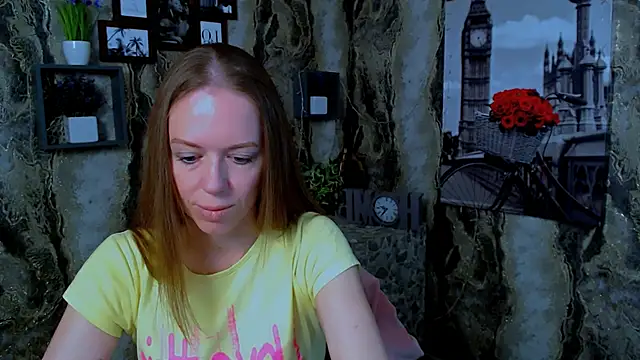 Snapshot of GloriaSi_ chatting on May 28, 9:28 am GloriaSi online show from May 28, 9:28 am