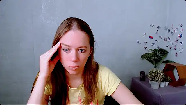 Snapshot of GloriaSi_ chatting on May 31, 4:42 am GloriaSi online show from May 31, 4:42 am