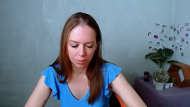Snapshot of GloriaSi_ chatting on June 7, 2:59 am GloriaSi online show from June 7, 2:59 am