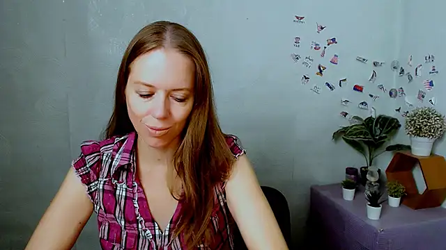Snapshot of GloriaSi_ chatting on July 5, 4:52 am GloriaSi online show from July 5, 4:52 am
