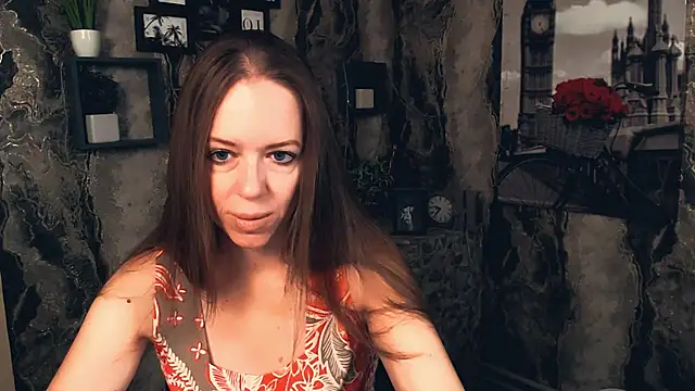 Snapshot of GloriaSi_ chatting on August 1, 4:34 am GloriaSi online show from August 1, 4:34 am
