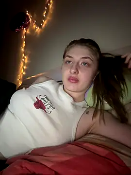 sexyy girl  online show from December 17, 4:02 pm