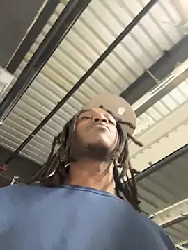 Snapshot of sneakylink13__ chatting on October 29, 5:58 pm sneakylink13   online show from October 29, 5:58 pm