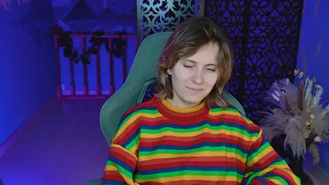 LolaAsmus online show from February 7, 5:40 pm