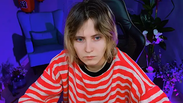 LolaAsmus online show from February 14, 5:09 am