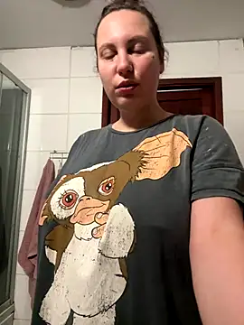 Snapshot of Yanacool007 chatting on December 18, 10:43 am Yanacool007 online show from December 18, 10:43 am