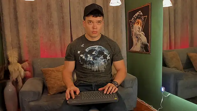 Snapshot of Jake_Tylerr_ chatting on June 29, 7:14 pm Jake Tylerr online show from June 29, 7:14 pm