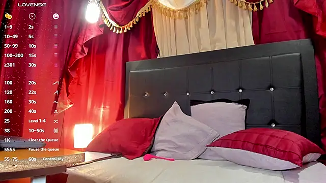 Snapshot of brittany_williams_ chatting on November 29, 4:04 am brittany williams online show from November 29, 4:04 am