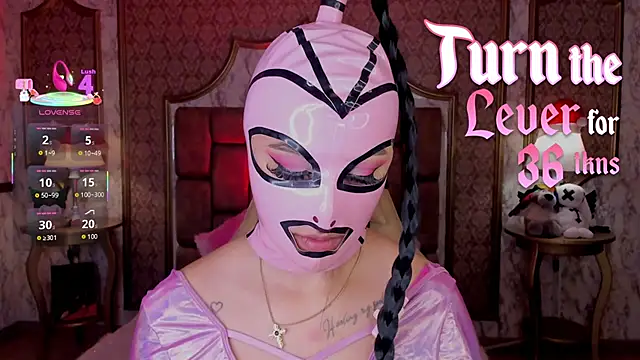 SoffiQueen online show from December 1, 3:17 pm