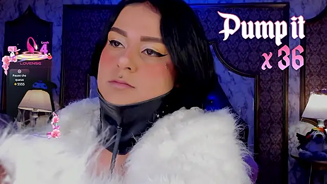 SoffiQueen online show from March 5, 2:13 pm