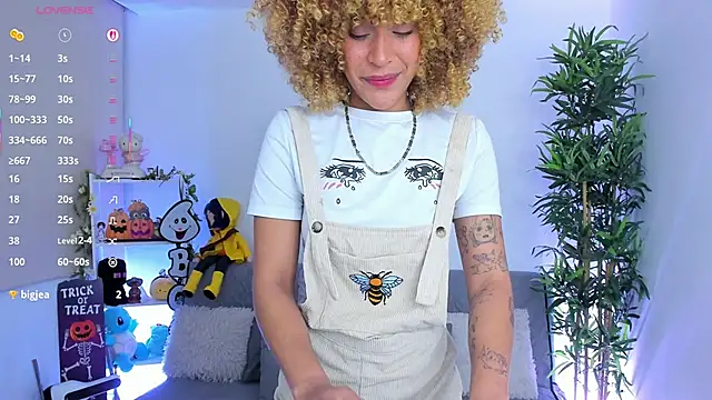 natty romanof 18 online show from October 13, 10:37 am