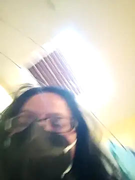 Snapshot of heenage chatting on December 4, 10:46 am heenage online show from December 4, 10:46 am