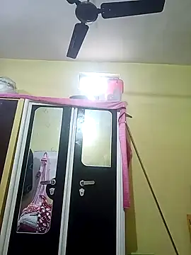 Snapshot of heenage chatting on January 19, 7:57 am heenage online show from January 19, 7:57 am