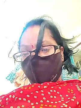 Snapshot of heenage chatting on March 5, 9:27 am heenage online show from March 5, 9:27 am