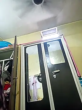 Snapshot of heenage chatting on October 6, 5:16 am heenage online show from October 6, 5:16 am