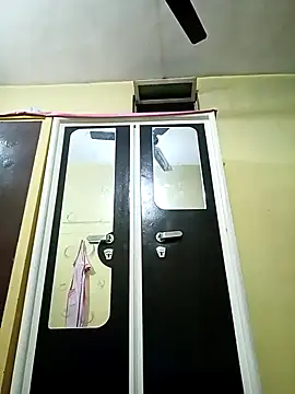 Snapshot of heenage chatting on October 29, 5:04 pm heenage online show from October 29, 5:04 pm