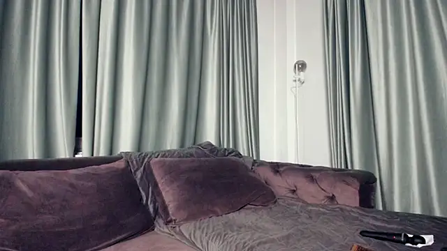 LaraStone69 online show from June 4, 6:03 pm